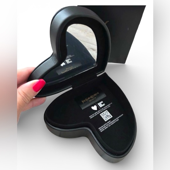 YSL Beauty Heart Shape Makeup Case with Mirror - Picture 5 of 5